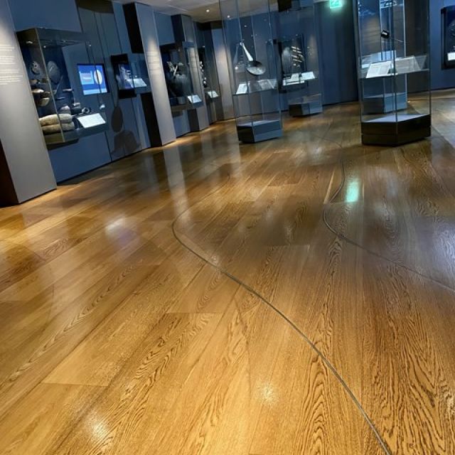 commercial-wood-floor-sanding-4-kireth-ai